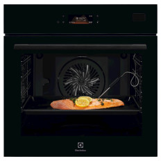 Vgradna pečica Electrolux EOB8S39Z, črna, 100% para